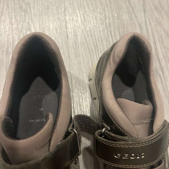 Geox Snakeskin Sneakers M6.5 W8 - Picture 4 of 6